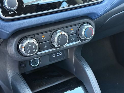 New 2025 Nissan Versa SV w/ Trunk Package image 20