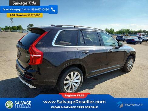 Used 2016 Volvo XC90 T6 Momentum w/ Momentum Plus Package AWD/4WD image 4