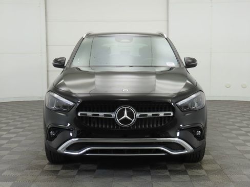 Certified 2025 Mercedes-Benz GLA 250 image 2