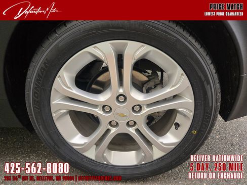 Used 2017 Chevrolet Bolt LT image 12