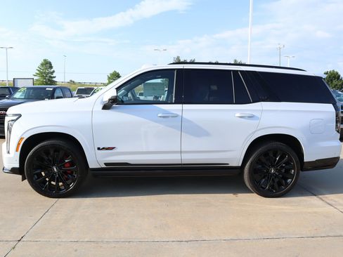 New 2026 Cadillac Escalade V w/ LPO, ONYX Package AWD/4WD image 23