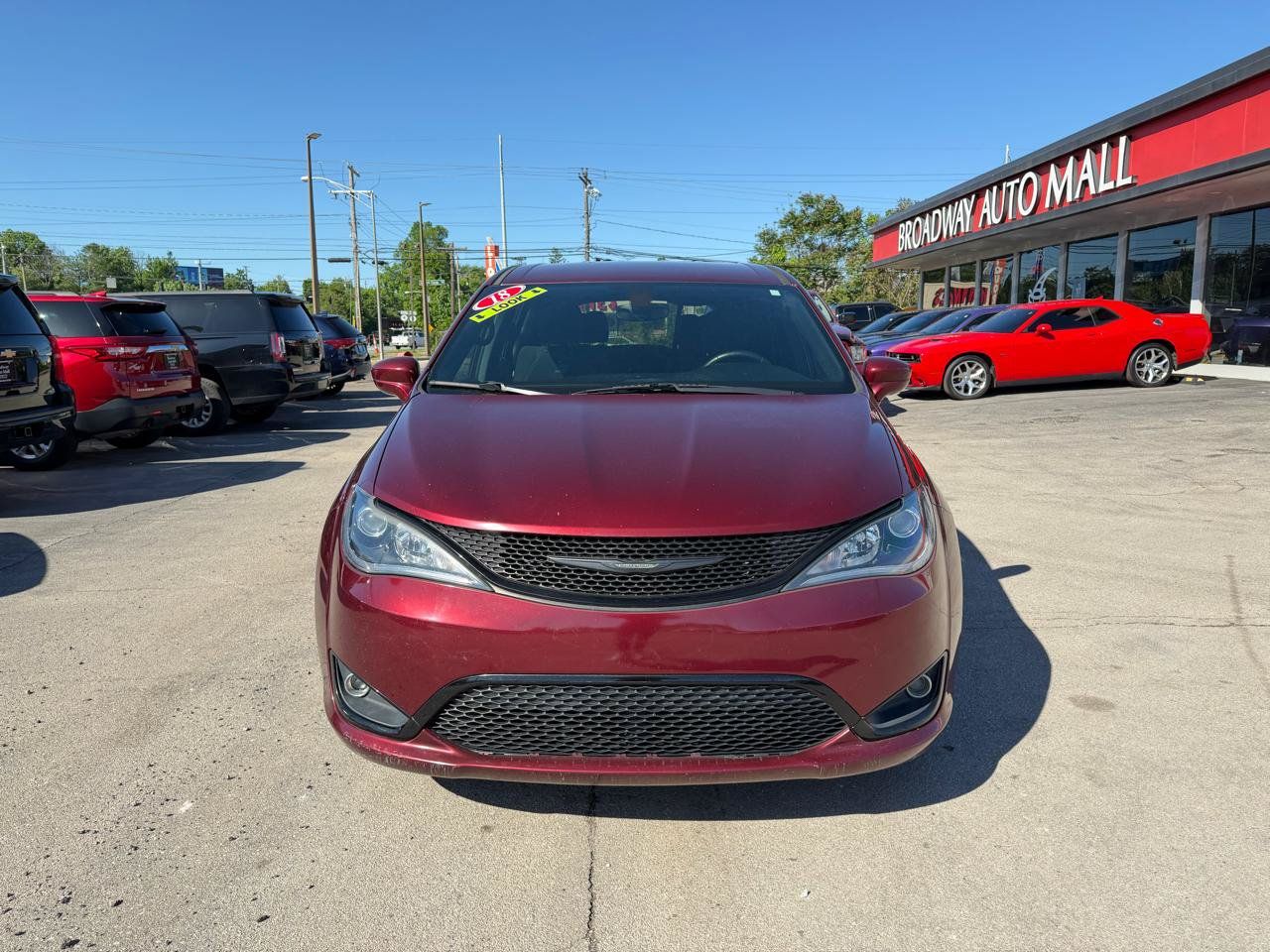 Used 2018 Chrysler Pacifica Touring Plus w/ S Appearance Package FWD image 6
