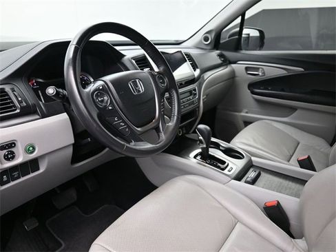 Used 2019 Honda Ridgeline RTL-T image 18