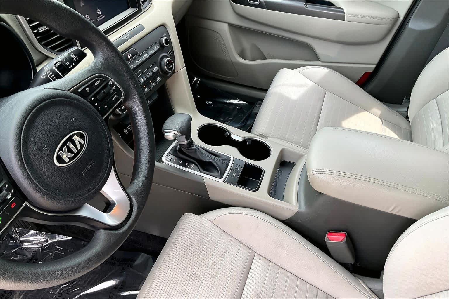 Used 2019 Kia Sportage LX w/ Option Group 017 FWD image 17