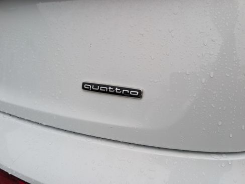 Used 2020 Audi Q5 2.0T Premium w/ Convenience Package image 10