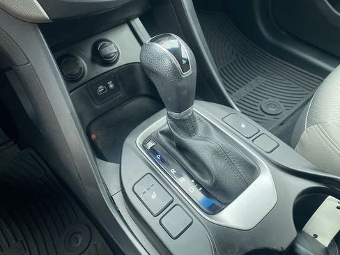 Used 2018 Hyundai Santa Fe Sport w/ 2.4L Value Package 02 image 18