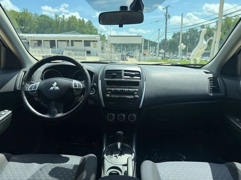 Used 2011 Mitsubishi Outlander Sport SE image 24