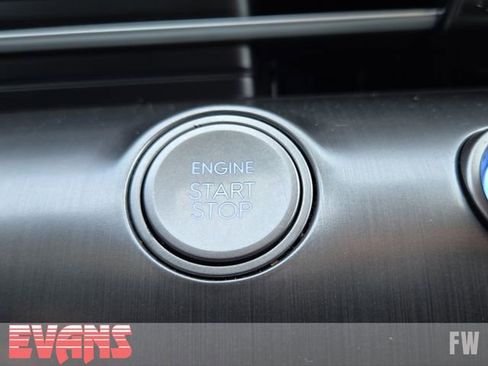 Used 2024 Hyundai Kona SEL image 5