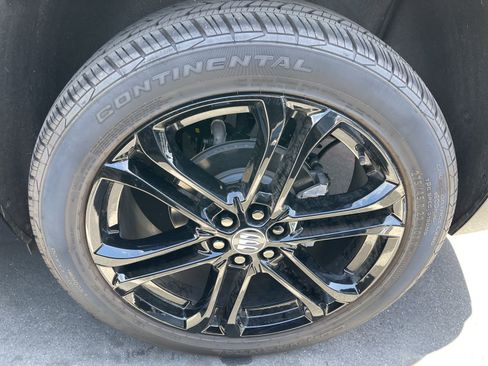 Used 2026 Buick Enclave Sport Touring w/ Power Package FWD image 3