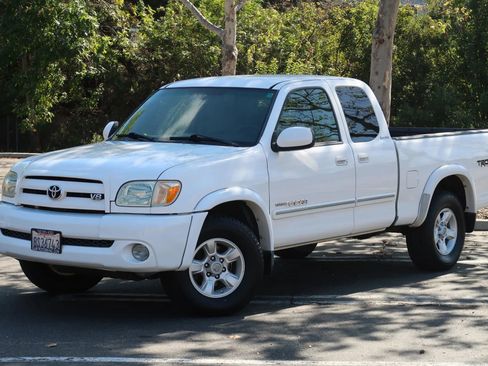 Used 2005 Toyota Tundra Limited image 2