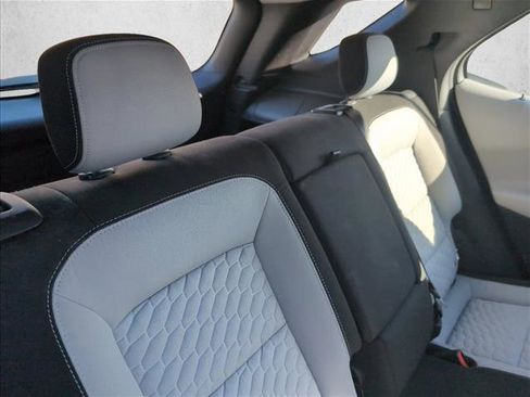 Used 2018 Chevrolet Equinox LS image 22