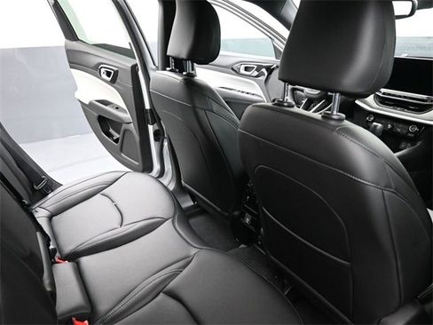 New 2026 Jeep Compass Limited image 19