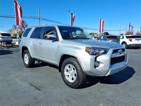 Used 2018 Toyota 4Runner 2WD image 1