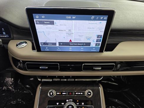 Used 2024 Lincoln Aviator Reserve w/ Equipment Group 201A image 24