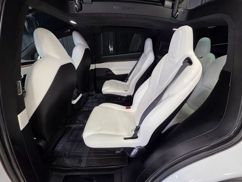 Used 2022 Tesla Model X AWD/4WD image 31