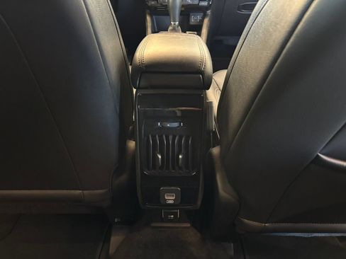 Used 2025 Jeep Compass Limited AWD/4WD image 27