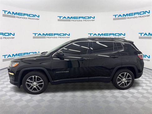Used 2019 Jeep Compass Latitude w/ Popular Equipment Group image 2