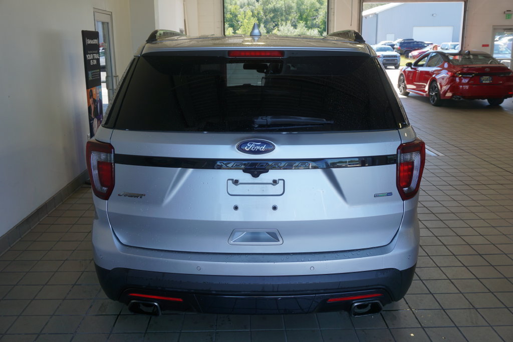 Used 2016 Ford Explorer Sport w/ Equipment Group 401A AWD/4WD image 17