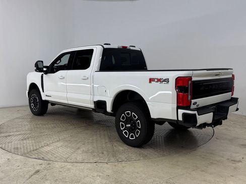 New 2026 Ford F250 Platinum w/ FX4 Off-Road Package image 3