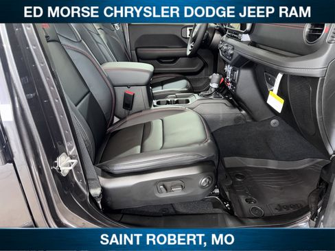 New 2026 Jeep Wrangler Unlimited Rubicon w/ Whitecap Package AWD/4WD image 32