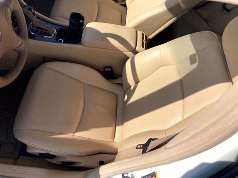 Used 2003 Mercedes-Benz C 240 Sedan image 10