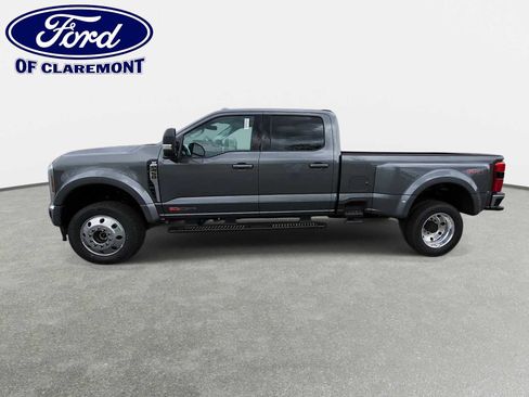 New 2026 Ford F450 XLT w/ XLT Premium Package AWD/4WD image 5