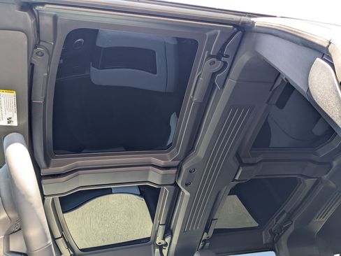 New 2025 GMC Hummer EV 2X w/ Extreme Off-Road Package image 10