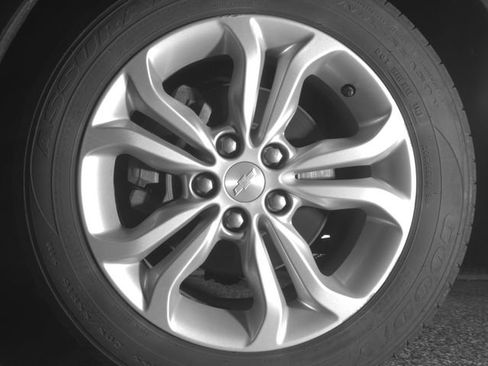 Used 2019 Chevrolet Cruze LT FWD image 10