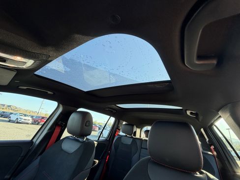 Used 2025 Mercedes-Benz GLB 35 AMG 4MATIC image 22