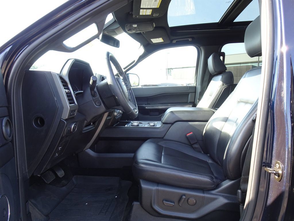 Used 2021 Ford Expedition XLT AWD/4WD image 9