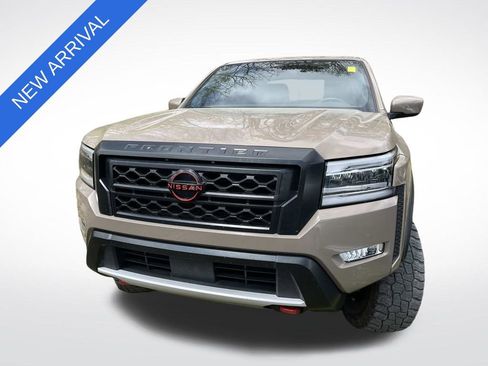 Used 2024 Nissan Frontier PRO-4X w/ Technology Package image 8