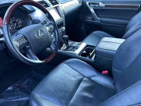Used 2017 Lexus GX 460 Premium image 11