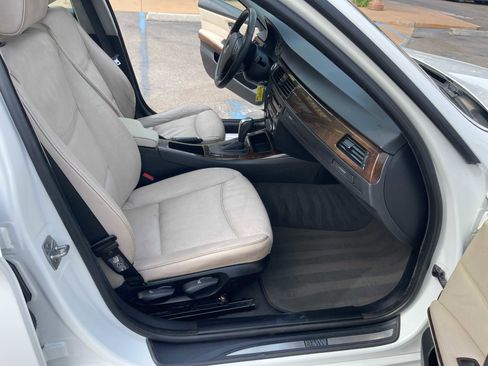 Used 2010 BMW 328i Sedan image 15