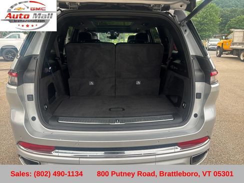 Used 2021 Jeep Grand Cherokee L Overland w/ Luxury Tech Group IV AWD/4WD image 24