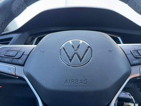 Used 2023 Volkswagen Jetta S image 8