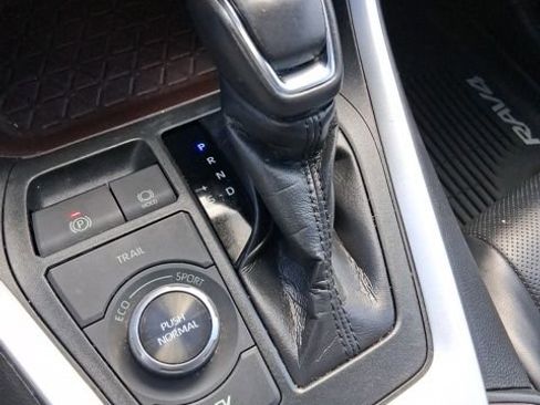 Used 2020 Toyota RAV4 Limited w/ Limited Grade Weather Package image 27