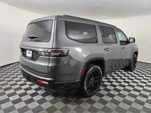 New 2026 Jeep Grand Wagoneer Limited image 4