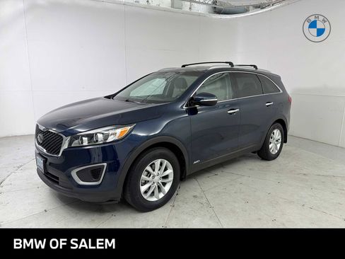 Used 2018 Kia Sorento AWD image 1
