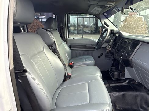 Used 2013 Ford F550 2WD Crew Cab Super Duty w/ Payload Upgrade Pkg image 21