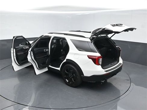 Used 2023 Ford Explorer ST-Line w/ Class IV Trailer Tow Package image 60