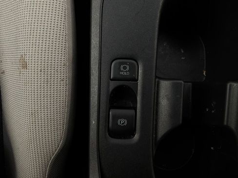 Used 2025 Toyota Corolla LE FWD image 21