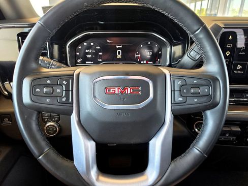 Used 2025 GMC Sierra 1500 SLT AWD/4WD image 26