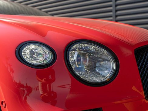 Used 2024 Bentley Continental GT image 16