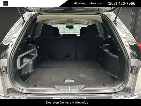 Used 2018 Jeep Cherokee Sport w/ Cold Weather Group AWD/4WD image 44
