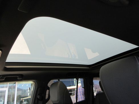 Used 2026 Lexus GX 550 550 Luxury+ w/ Cold Area Package image 17