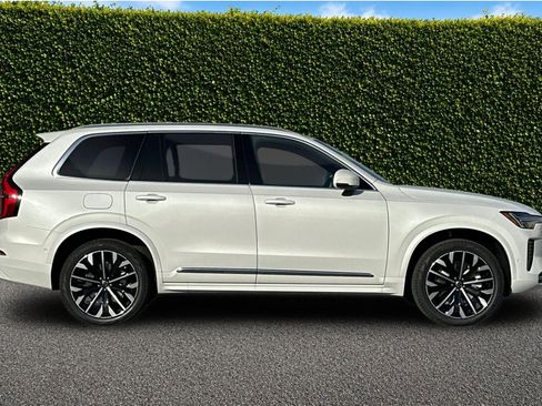 New 2026 Volvo XC90 B5 Plus w/ Protection Package AWD/4WD image 7