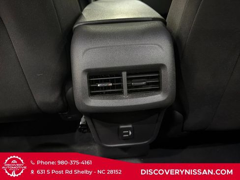 Used 2024 Chevrolet Equinox LT AWD/4WD image 33