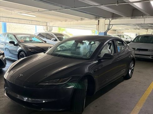 Used 2025 Tesla Model 3 RWD image 4
