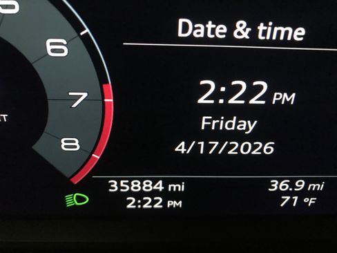 Used 2024 Audi Q3 2.0T Premium Plus image 16