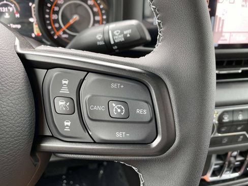 New 2026 Jeep Gladiator Sport AWD/4WD image 16